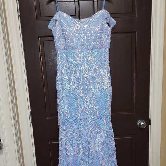 Morgan & Company Full length Gown NWOT!!!!! - Picture 4 of 5